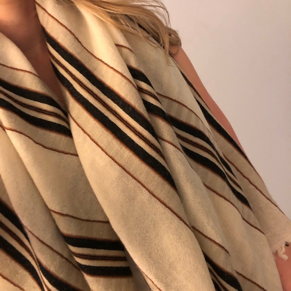 Wilfred blanket scarf - Picture 6 of 6